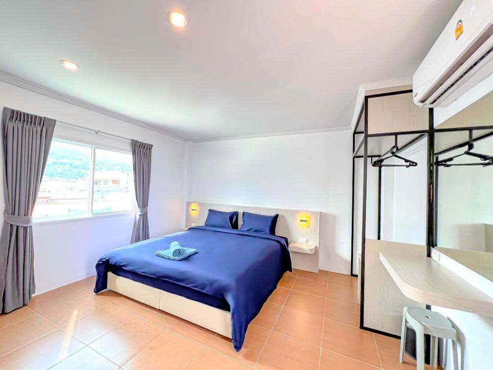 88 House Patong Hotell Exteriör bild